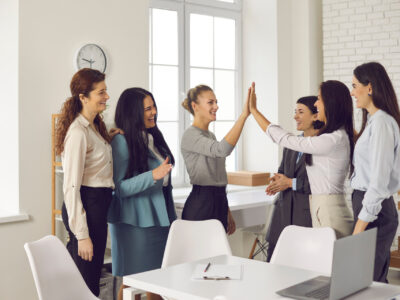Business Netzwerke für Frauen: Wie Business Netzwerke den Status quo revolutionieren