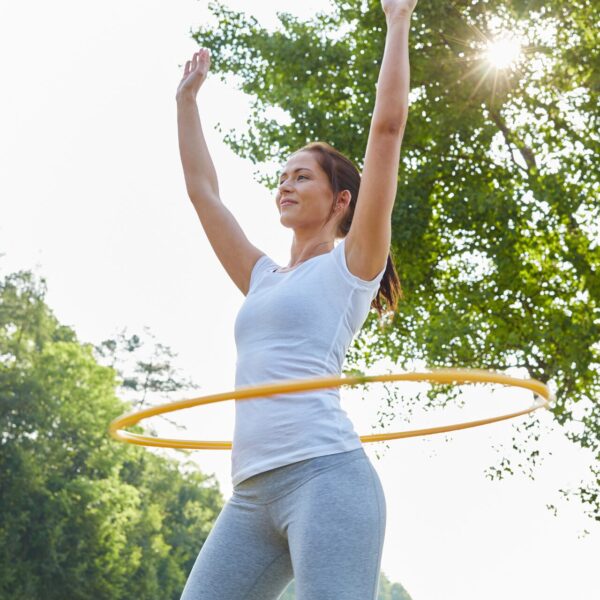 Hula Hoop Übungen Bauchmuskeln, Beine und Po Workout mit Hula Hoop Reifen für eine schlanke Taille
