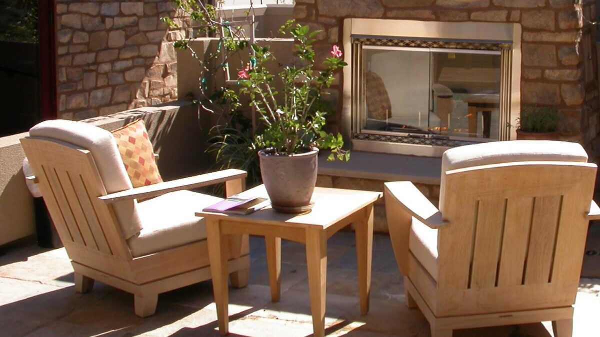 Sitzecke im Hof gestalten: kreative Ideen für deine perfekte Outdoor-Oase!
