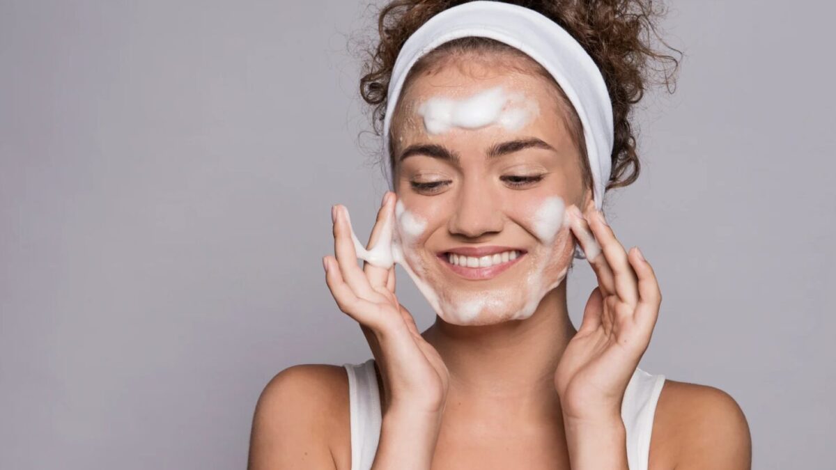 Frische Haut, ehrliche Pflege: Warum Naturkosmetik mehr als ein Trend ist