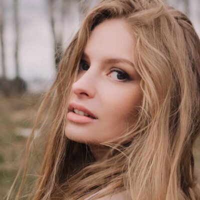 Laura Wontorra ungeschminkt Fans erkennen sie kaum wieder!