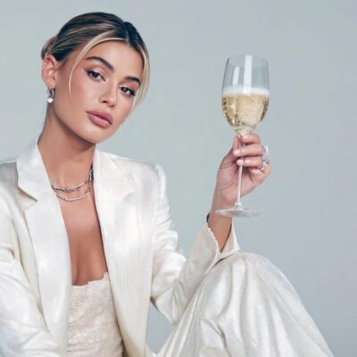 Frauen,​‍​‌‍​‍‌ die das Entertainment neu erfinden