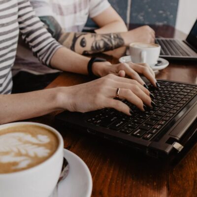 Das Kaffeehaus hat nichts gegen deine Arbeit