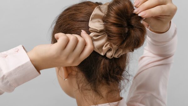 Einfache Frisuren für Anfänger mit mittellangem Haar